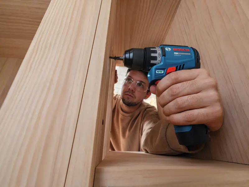 مثقاب بوش بروفيشنال GSR 12V-31 - مراجعة Power Tools Professional وسعره